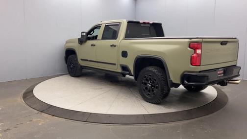 Black 2024 Chevrolet Silverado 2500 High Country