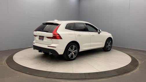 2019 Volvo XC60 T6 Momentum