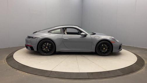 2024 Porsche 911 Carrera 4S