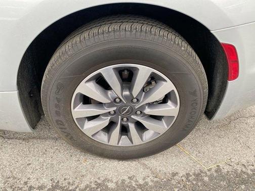 Silver Mist Clearcoat 2023 Chrysler Pacifica Hybrid Touring L