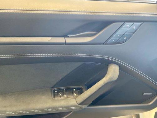 2022 Porsche 911 Carrera GTS