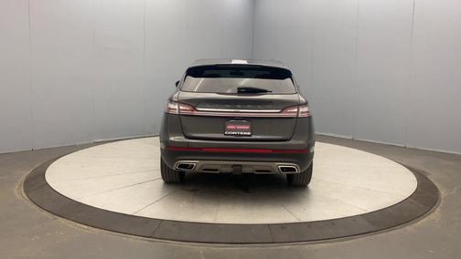 2022 Lincoln Nautilus Black Label