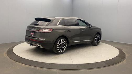 2022 Lincoln Nautilus Black Label