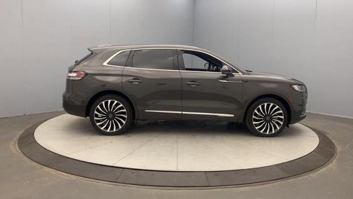 2022 Lincoln Nautilus Black Label