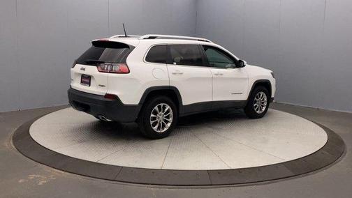 Bright White Clearcoat 2019 Jeep Cherokee Latitude Plus