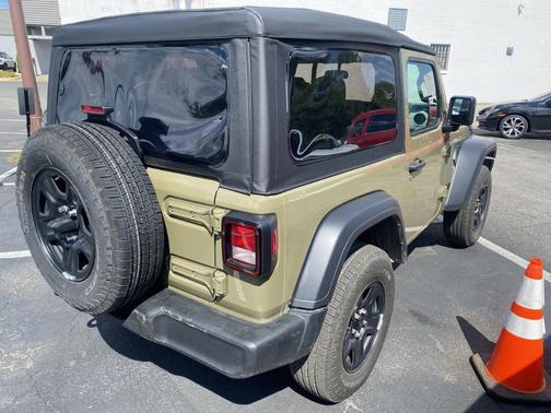 2025 Jeep Wrangler Sport