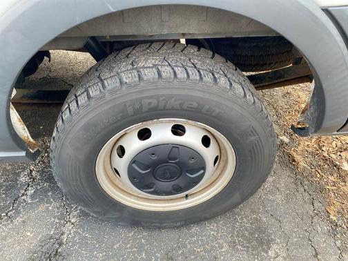 2017 Ford Transit-250 130 WB Medium Roof Cargo