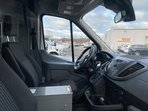 2017 Ford Transit-250 130 WB Medium Roof Cargo