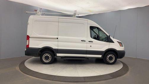 2017 Ford Transit-250 130 WB Medium Roof Cargo