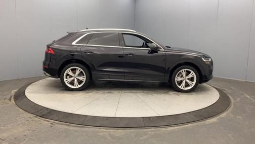 2019 Audi Q8 Premium Plus