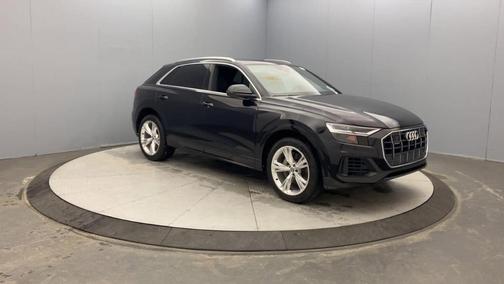 2019 Audi Q8 Premium Plus