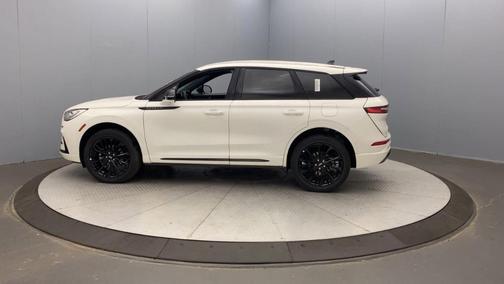 2025 Lincoln Corsair Reserve