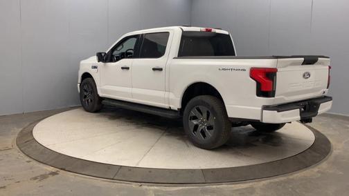 2024 Ford F-150 Lightning XLT