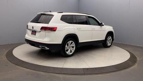 2023 Volkswagen Atlas 3.6L SE w/Technology