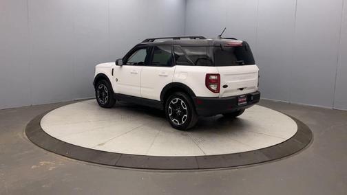 Oxford White 2022 Ford Bronco Sport Outer Banks