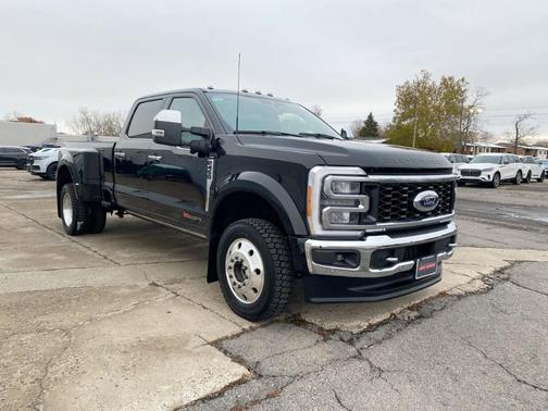 2023 Ford F-450 Lariat