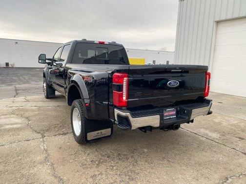 2023 Ford F-450 Lariat