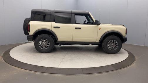 Tan 2025 Ford Bronco Badlands