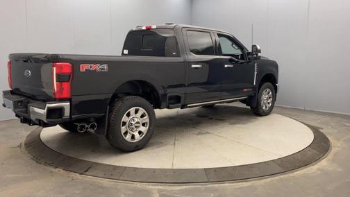 2025 Ford F-350 Lariat Super Duty