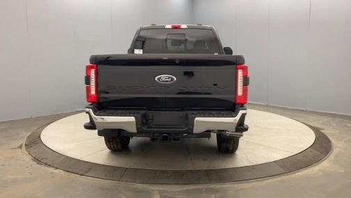 2025 Ford F-350 Lariat Super Duty