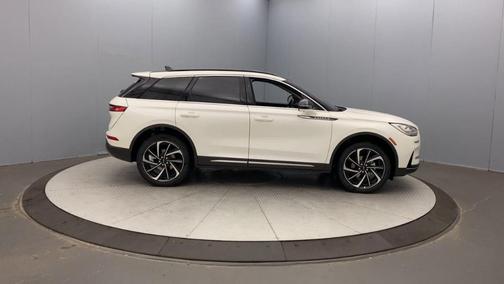 2025 Lincoln Corsair Reserve