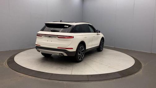 2025 Lincoln Corsair Reserve