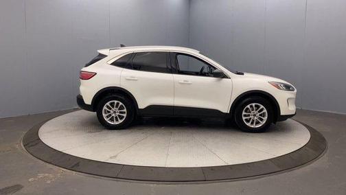 Star White 2022 Ford Escape SE