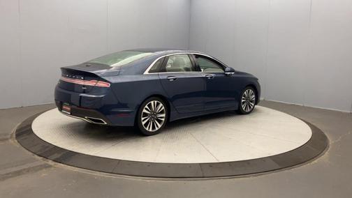 2017 Lincoln MKZ Select