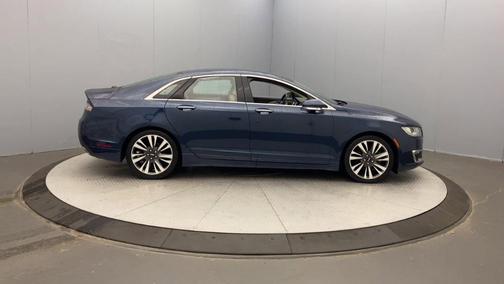 2017 Lincoln MKZ Select