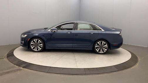 2017 Lincoln MKZ Select