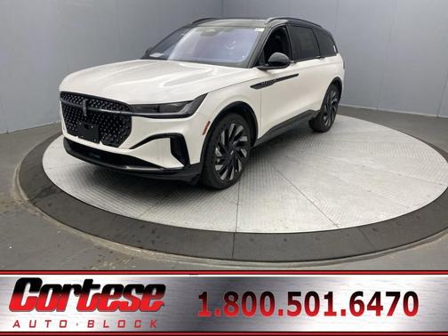 2025 Lincoln Nautilus Reserve