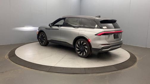 2025 Lincoln Nautilus Reserve