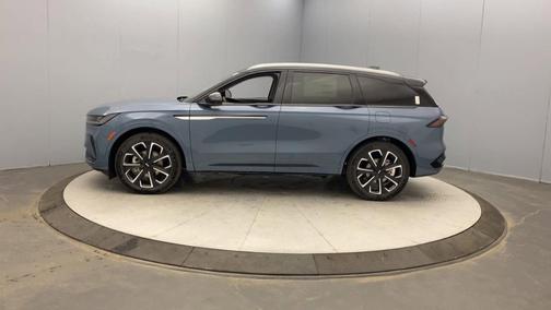 2025 Lincoln Nautilus Reserve