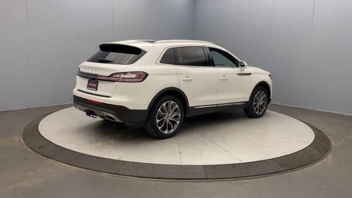 2021 Lincoln Nautilus Reserve