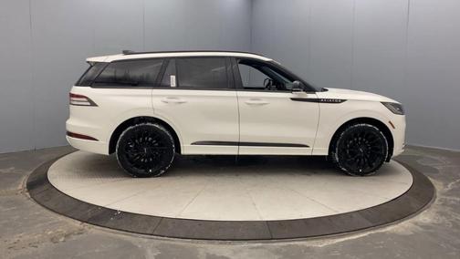 2026 Lincoln Aviator Reserve AWD