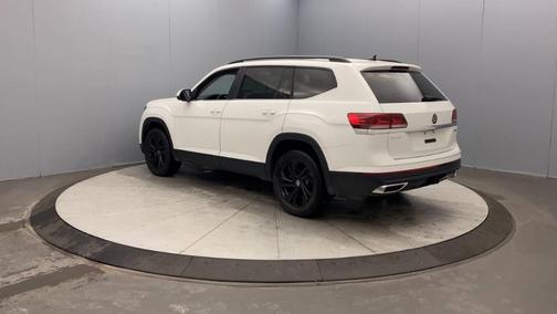 2022 Volkswagen Atlas 3.6L SE w/Technology