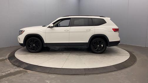 2022 Volkswagen Atlas 3.6L SE w/Technology