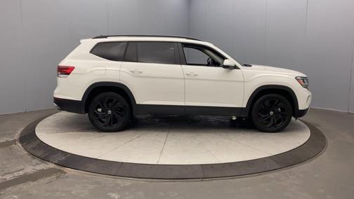 2022 Volkswagen Atlas 3.6L SE w/Technology