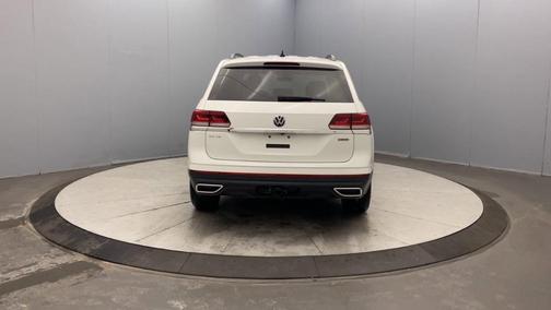 2022 Volkswagen Atlas 3.6L SE w/Technology