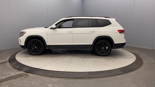 2022 Volkswagen Atlas 3.6L SE w/Technology