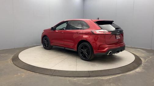 Rapid Red Metallic Tinted Clearcoat 2023 Ford Edge ST