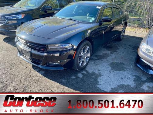 Pitch Black Clearcoat 2016 Dodge Charger SXT
