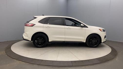 2022 Ford Edge ST