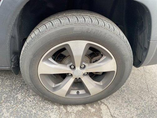 Velvet Red Pearlcoat 2020 Jeep Cherokee Limited