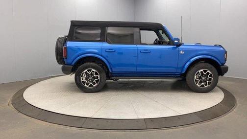 Velocity Blue Metallic 2024 Ford Bronco Outer Banks