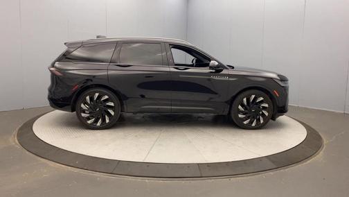 2024 Lincoln Nautilus Reserve