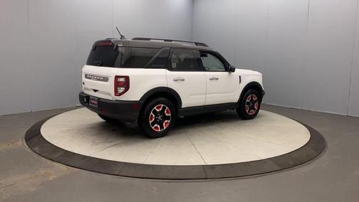 Oxford White 2024 Ford Bronco Sport Free Wheeling