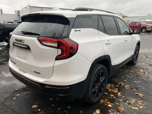 2022 GMC Terrain SLE