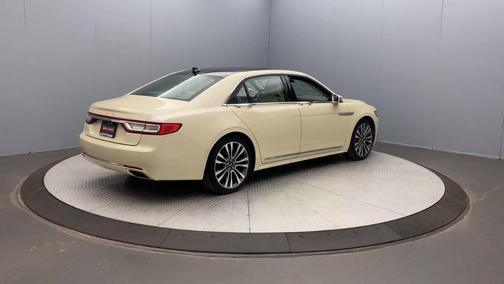 2018 Lincoln Continental Select