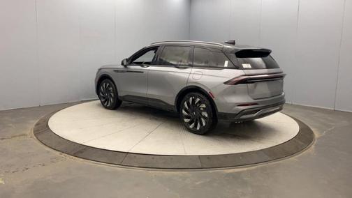 2025 Lincoln Nautilus Reserve